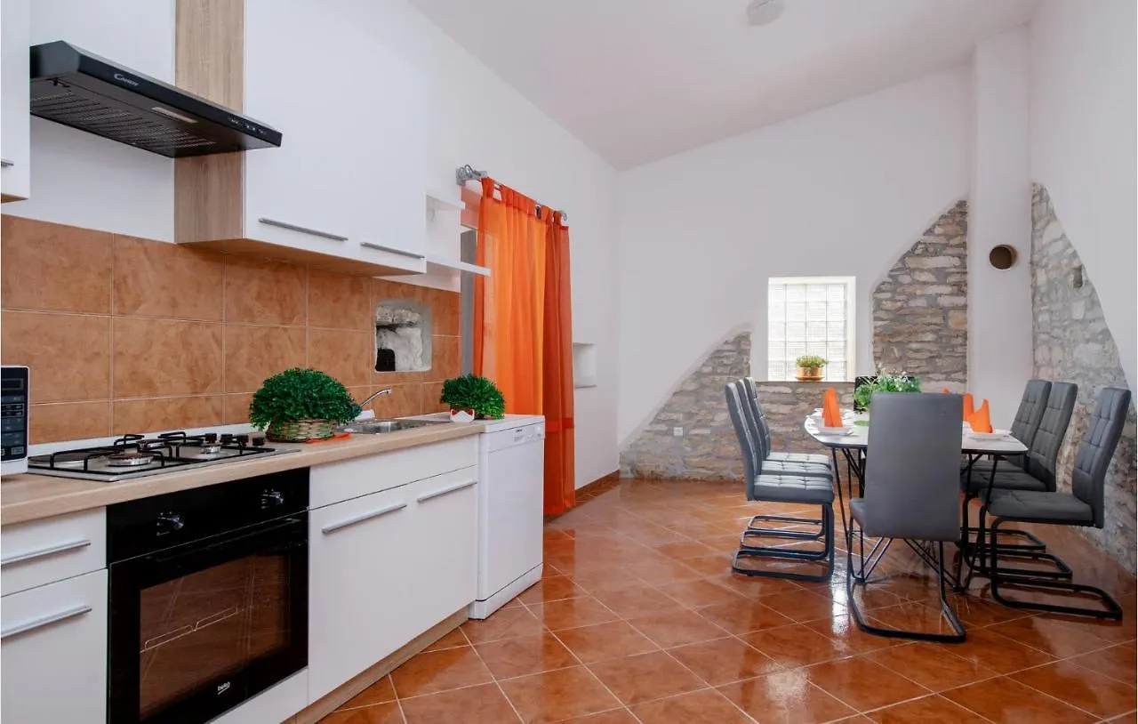 Holiday home Stunning Home In Hrboki With Wifi