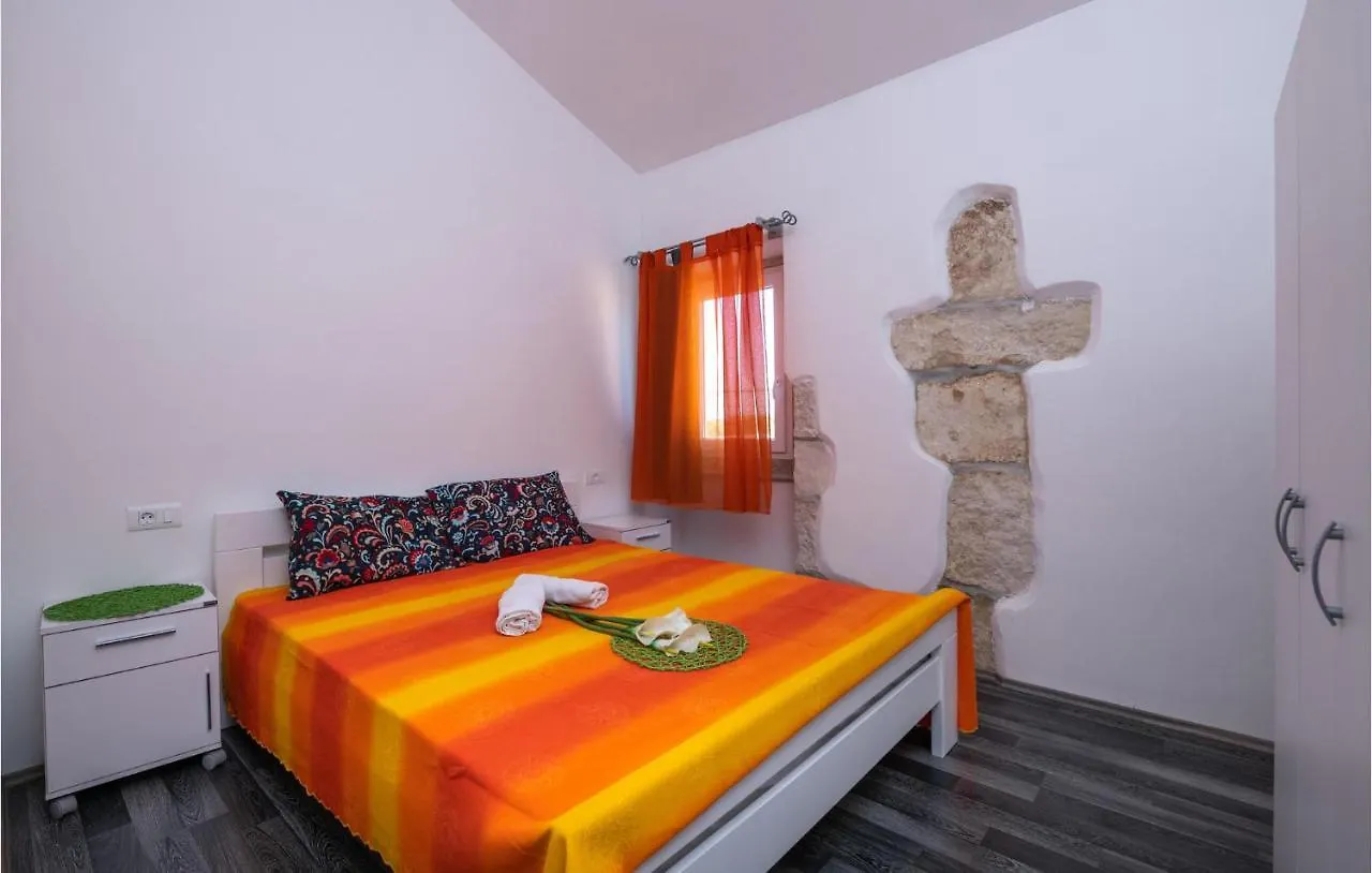 Stunning Home In Hrboki With Wifi Croatia