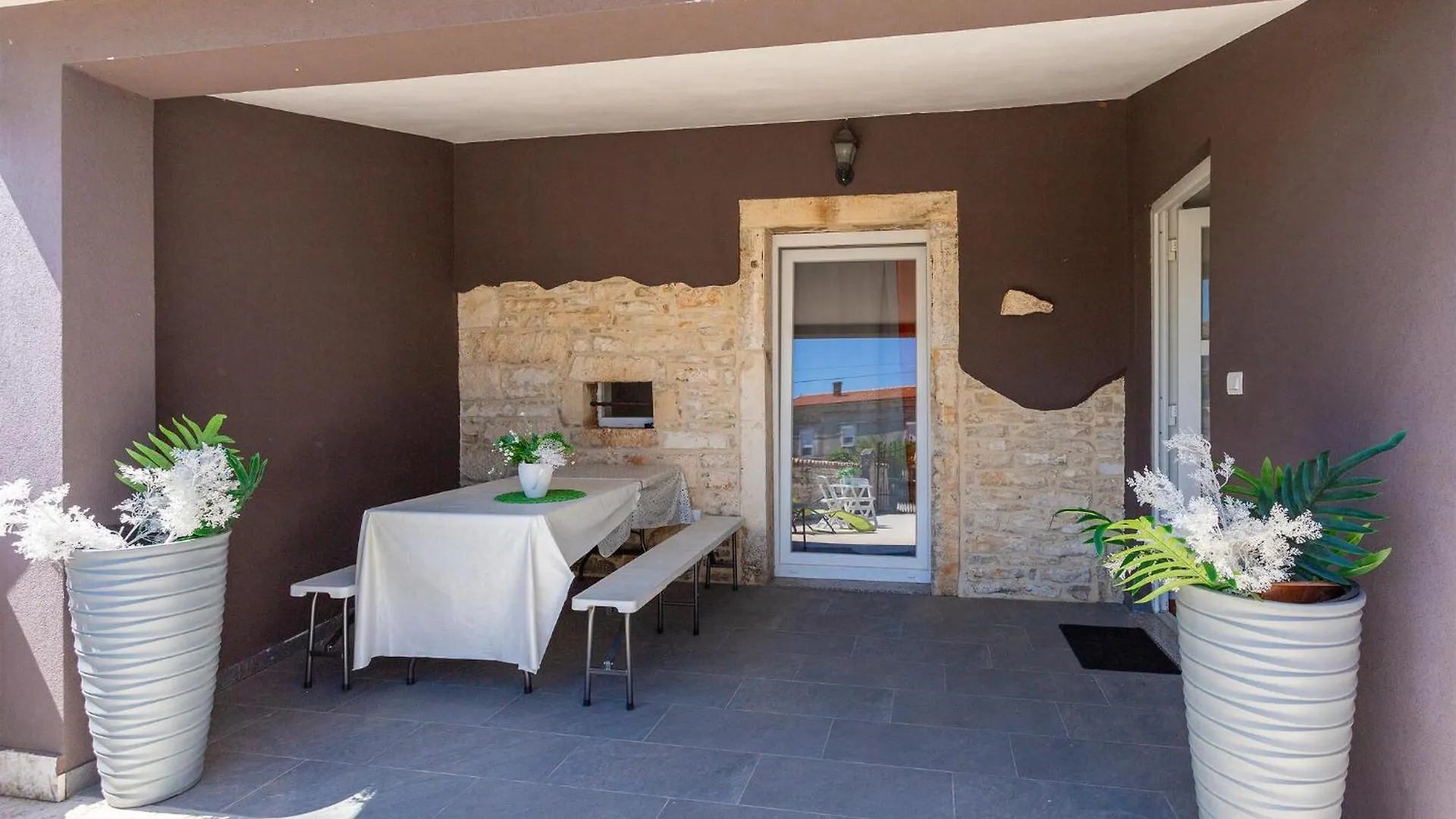 Stunning Home In Hrboki With Wifi Holiday home